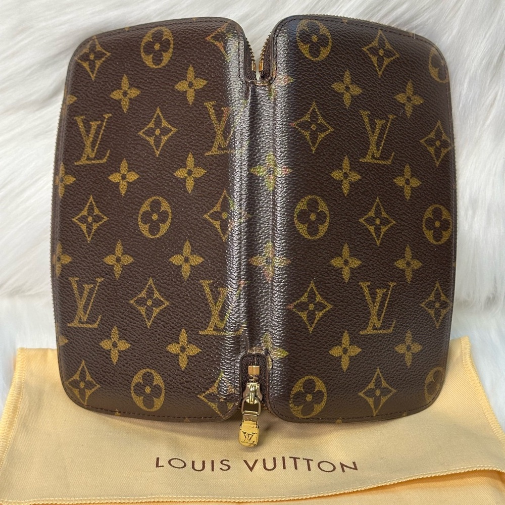 Louis Vuitton Agenda wallet - Picture 1 of 16